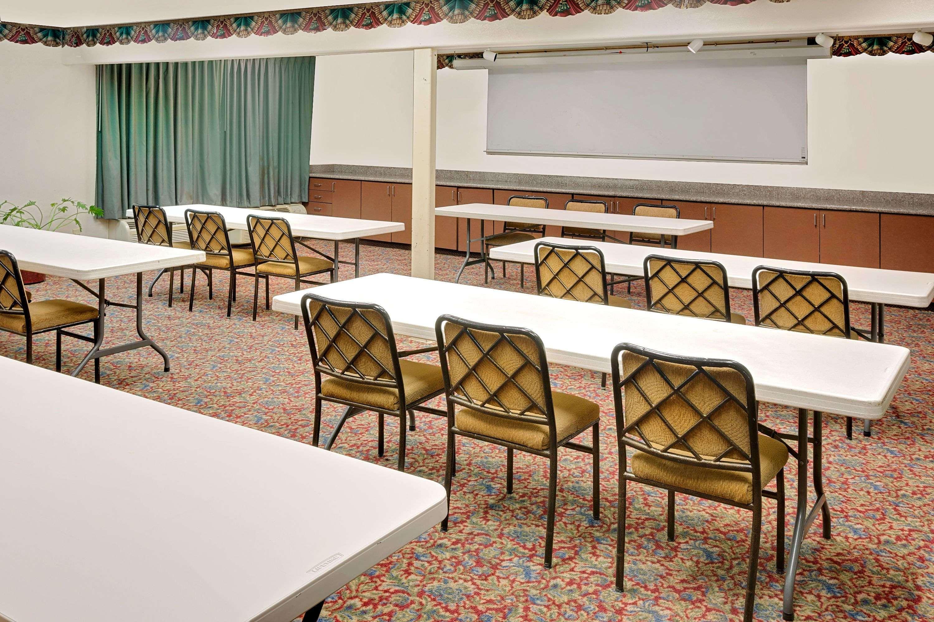 Days Inn & Suites By Wyndham Opelousas Ngoại thất bức ảnh
