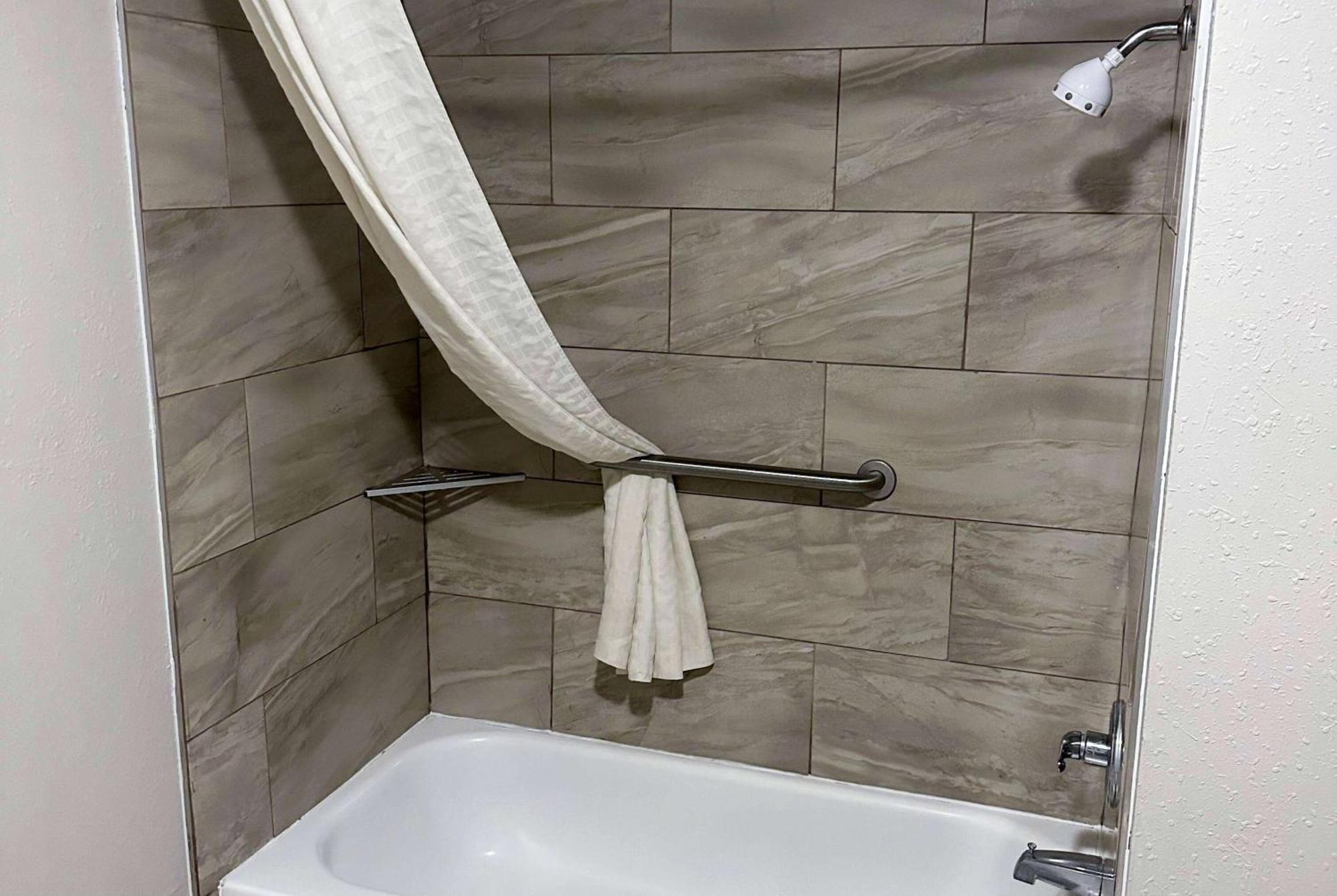 Days Inn & Suites By Wyndham Opelousas Ngoại thất bức ảnh